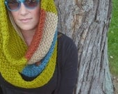 Holy Cowl - chunky knit cowl and hood