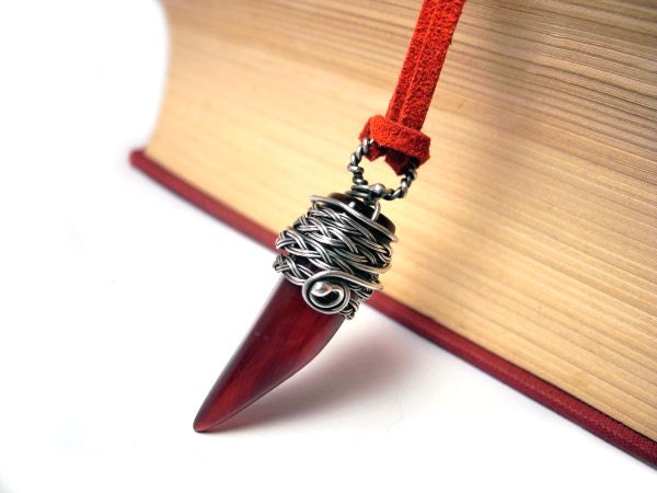 Oxblood Agate Pendant - Burgundy Vampire Fang - Silver Wire Wrapped Necklace - Dangle Tribal - Braided Ethno Woodland - Dark Red Jewelry - NurrgulaJewellery