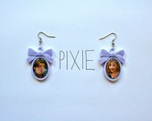 Tangled bow cameo earrings Rapunzel and Flynn Tangled