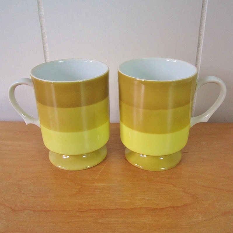 SALE vintage Holt Howard mugs Japan