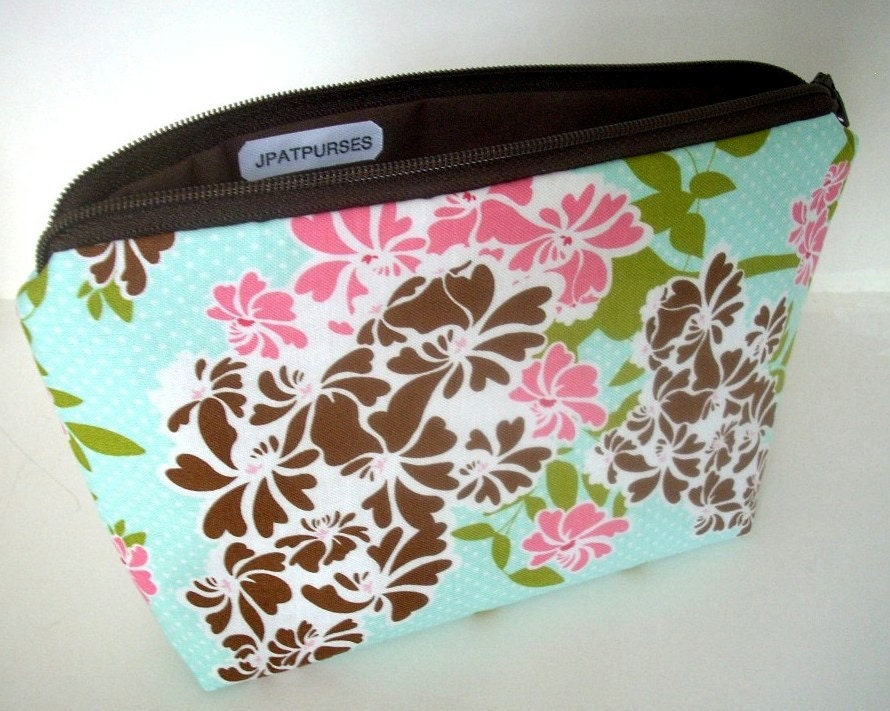 50% OFF SALE Padded Cosmetic Bag Flat Bottom Zipper Pouch Clutch - Dainty Aqua Blue