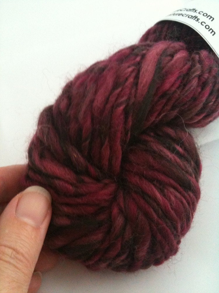 Sara's Texture Crafts Hand Spun Yarn - Merino Blend RASPBERRY CHOC (63m)