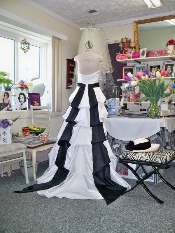 Upcycled White / Black wedding gown Size 12 to 16  Satin Bridal  dress with long train