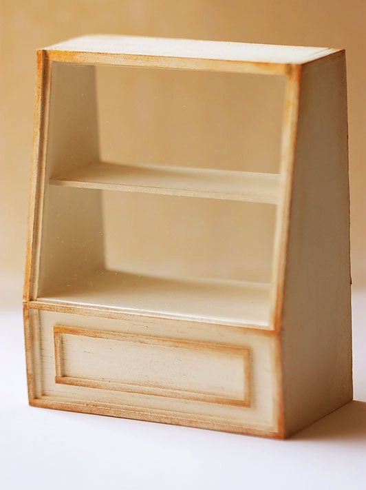 Dollhouse Miniature 1/12th Scale Antique White Cake Shelf