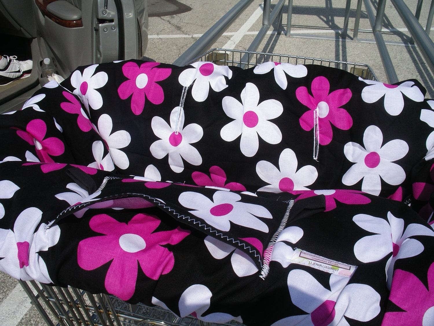 Shopping Cart cover  for girl.....PLAIN JANE Daisy in Fushia..