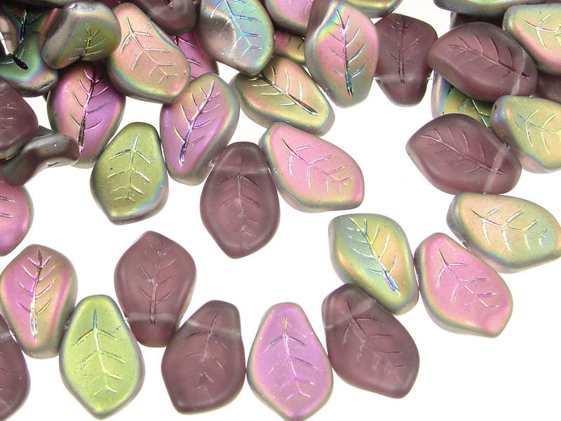 Purple Leaf Beads 25 14mm x 9mm Czech Glass Leaves Matte Frosted Amethyst Purple Vitral Iced Fall Autumn Beads Lavender Leaf Briolettes - LythaStudios