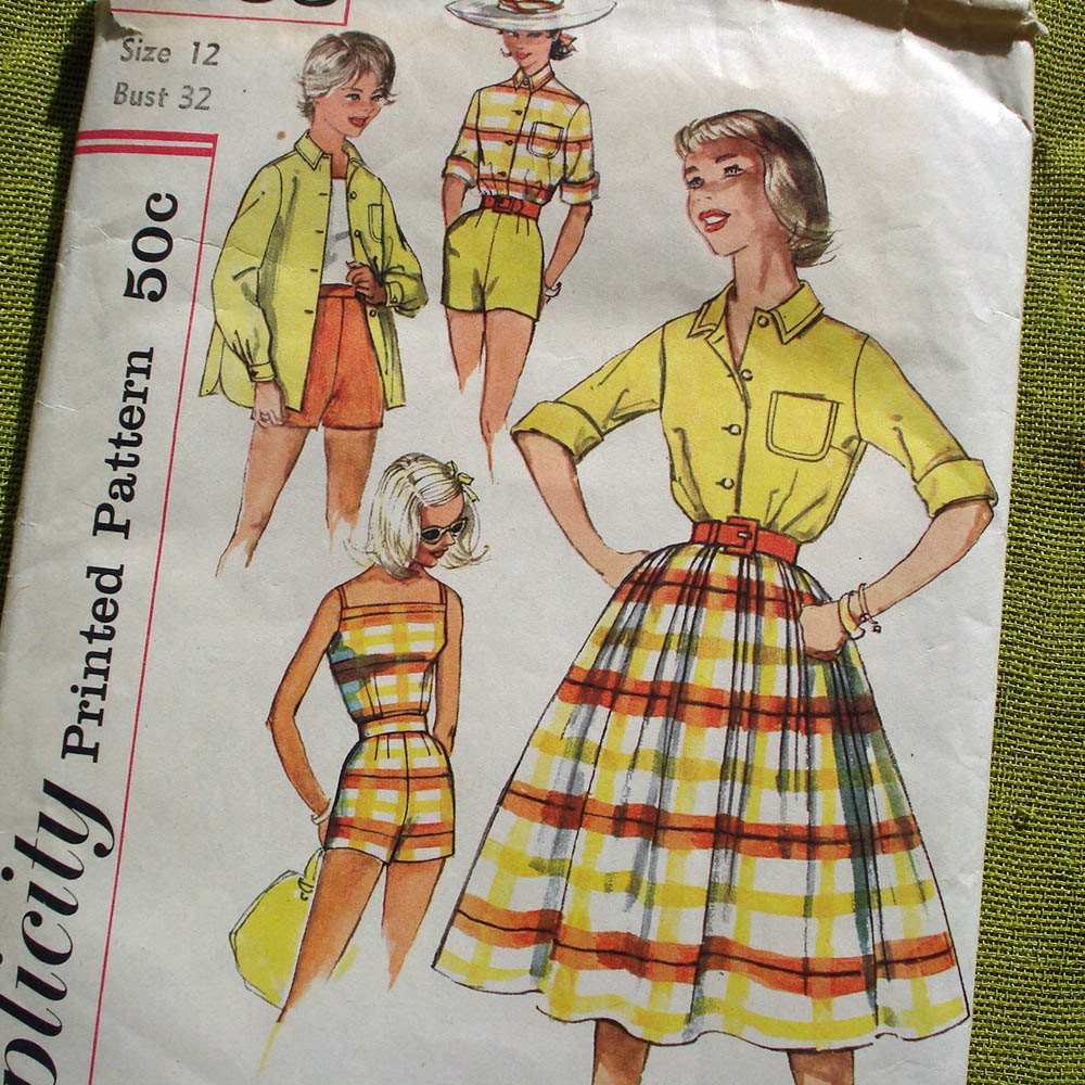 1950s Vintage Sewing Pattern - Top Shorts Shirt and Full Skirt - Rockabilly - Mad Men - Simplicity 2553 / Size 12 Bust 32