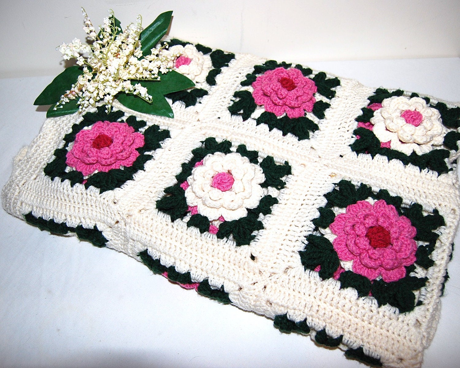 Vintage Pink Rose Afghan