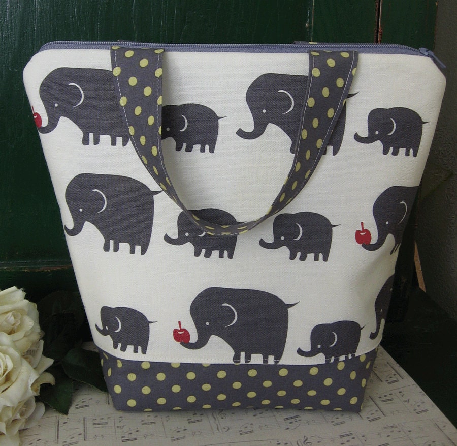 Grey Elephants / Insulated Lunch Bag / Elephants / lunch Tote / gray / teacher back to school