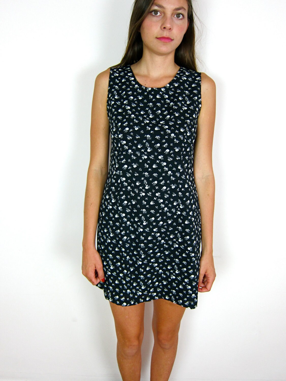 Black & White Floral 90's Mini