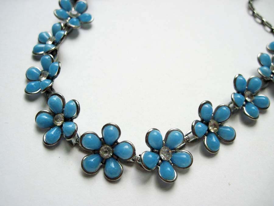 Vintage Rhinestone Flower Necklace