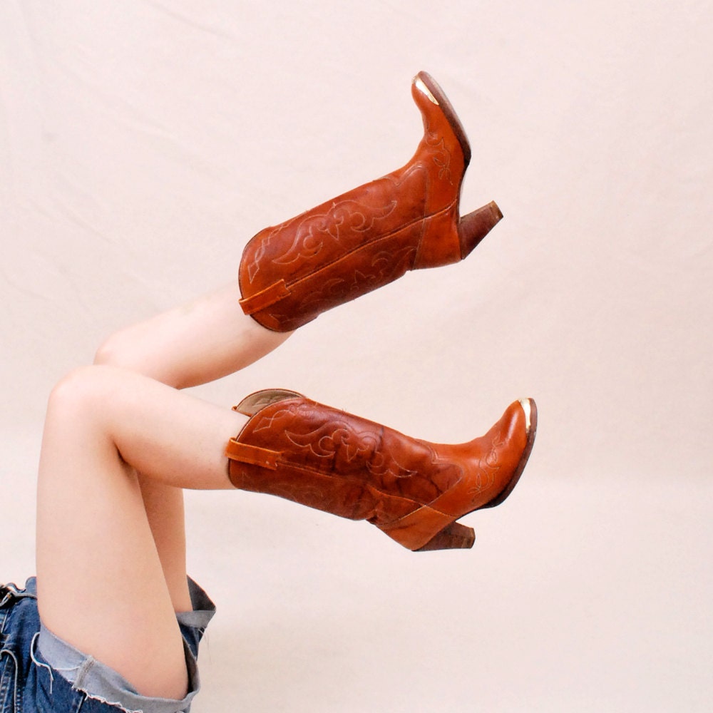 Vintage 70s ACME Cowboy Boots 7 1/2 M - ADORABLE, leather boots, cowgirl boots, western boots, wood stacked heel - FREE Worldwide Shipping