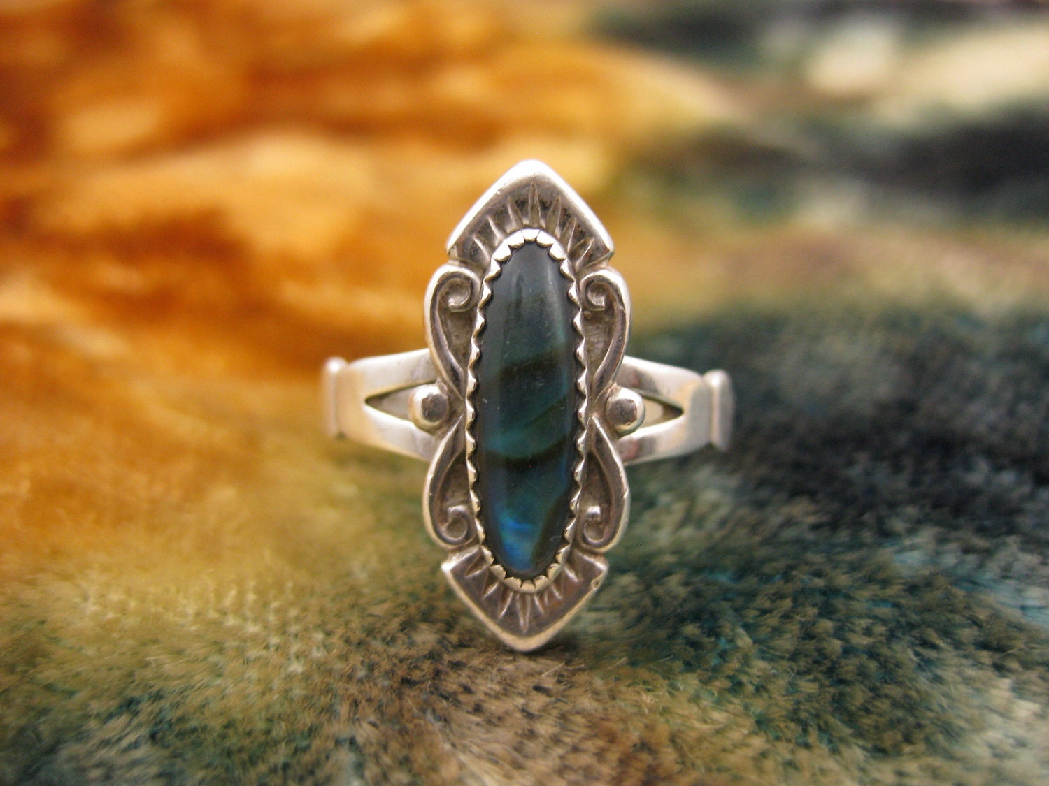 Ring - Size 9 1/4 - Sterling Silver - Paua Shell - Green - Oval Shape - Gemstone - Signed Stamped WMSter WM