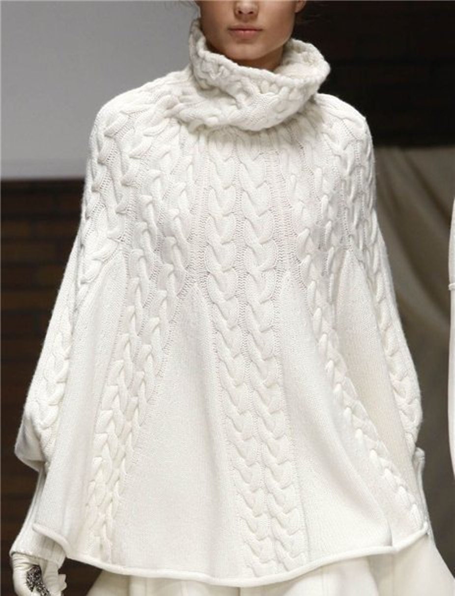 Poncho With Sleeves in Winter White