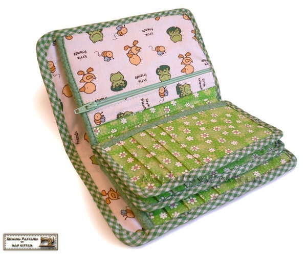 Wallets sewing pattern with 27 pockets  -- PDF