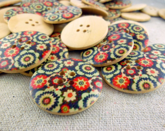 WB11122 - 30mm Flower Painted Wood Buttons, 30mm Painted Flower Wooden Buttons  (4 in 1 set)
