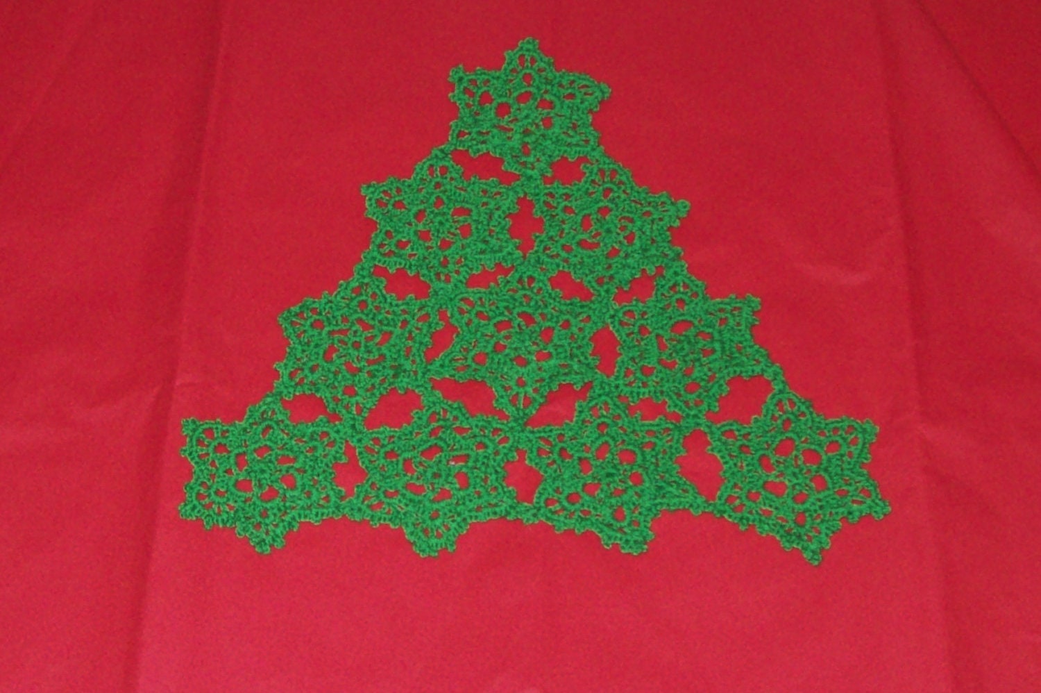 Pine Tree Centerpiece Doily