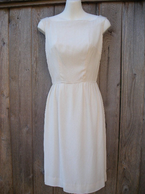 Classic Vintage Pin Up/Wiggle 50s MEO OF CALIFORNIA Dress In A Cream Color
