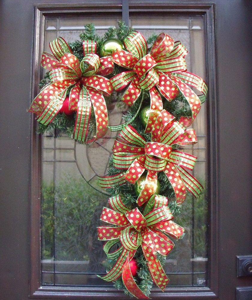 Candy Cane Wreath, Christmas Wreath, Candy Cane Decoration, Door Decor, Dots & Stripes