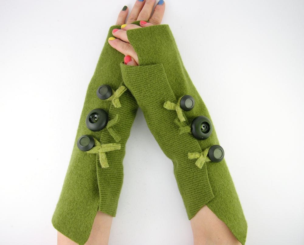 Fingerless mittens arm warmers fingerless gloves arm cuffs in light olive green eco friendly recycled wool