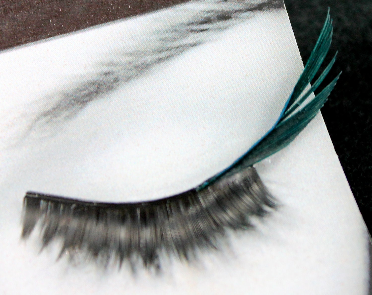 Peacock Blue Green Cat Eye Anti Eyeliner Feather False Eyelashes