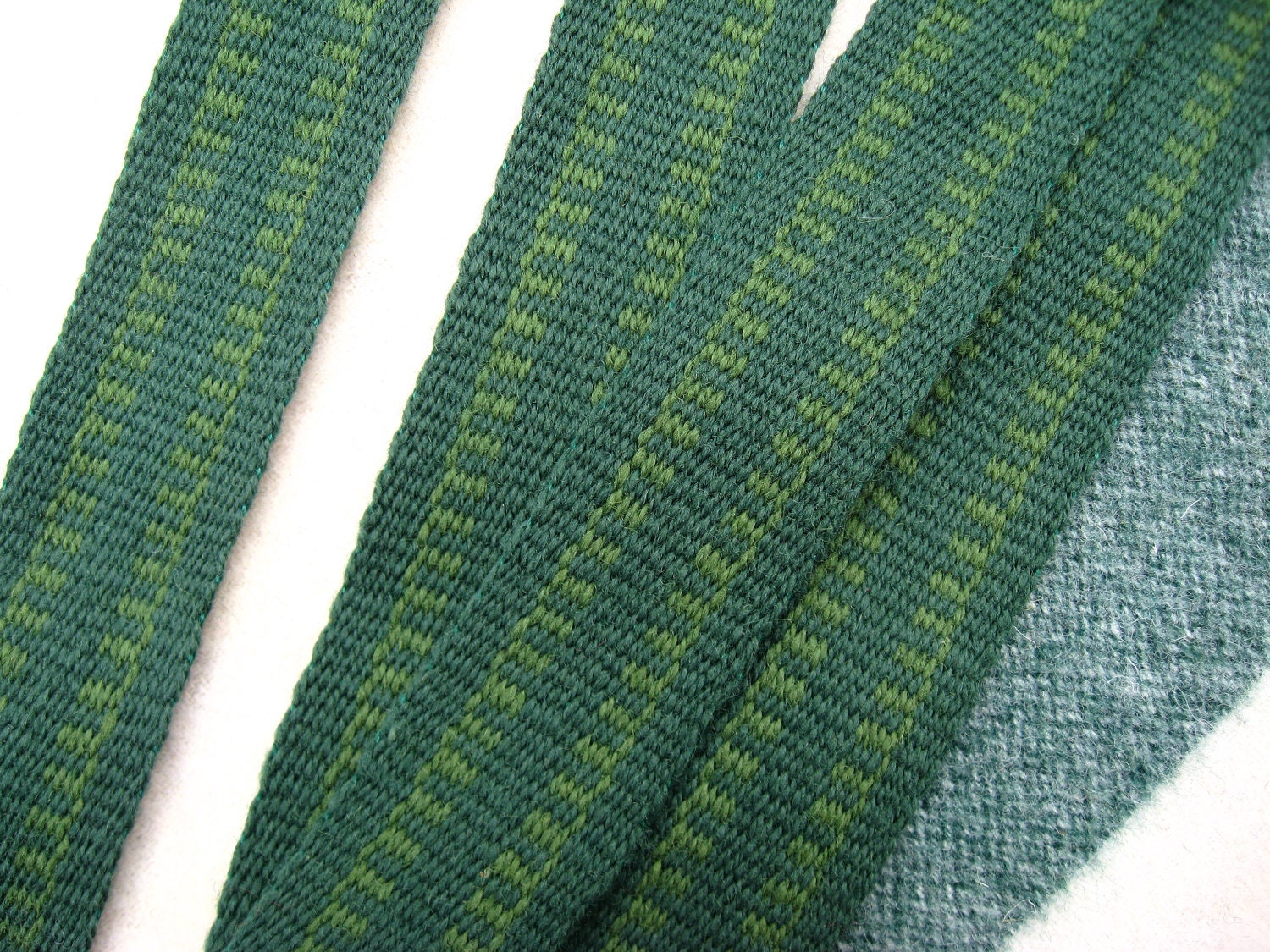 Woven Wool Strap in Green