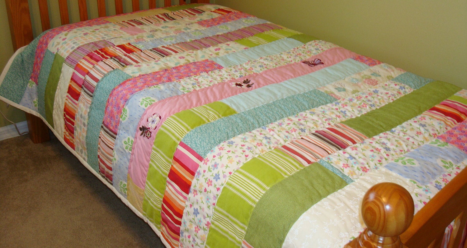Pastel Summer Twin Quilt