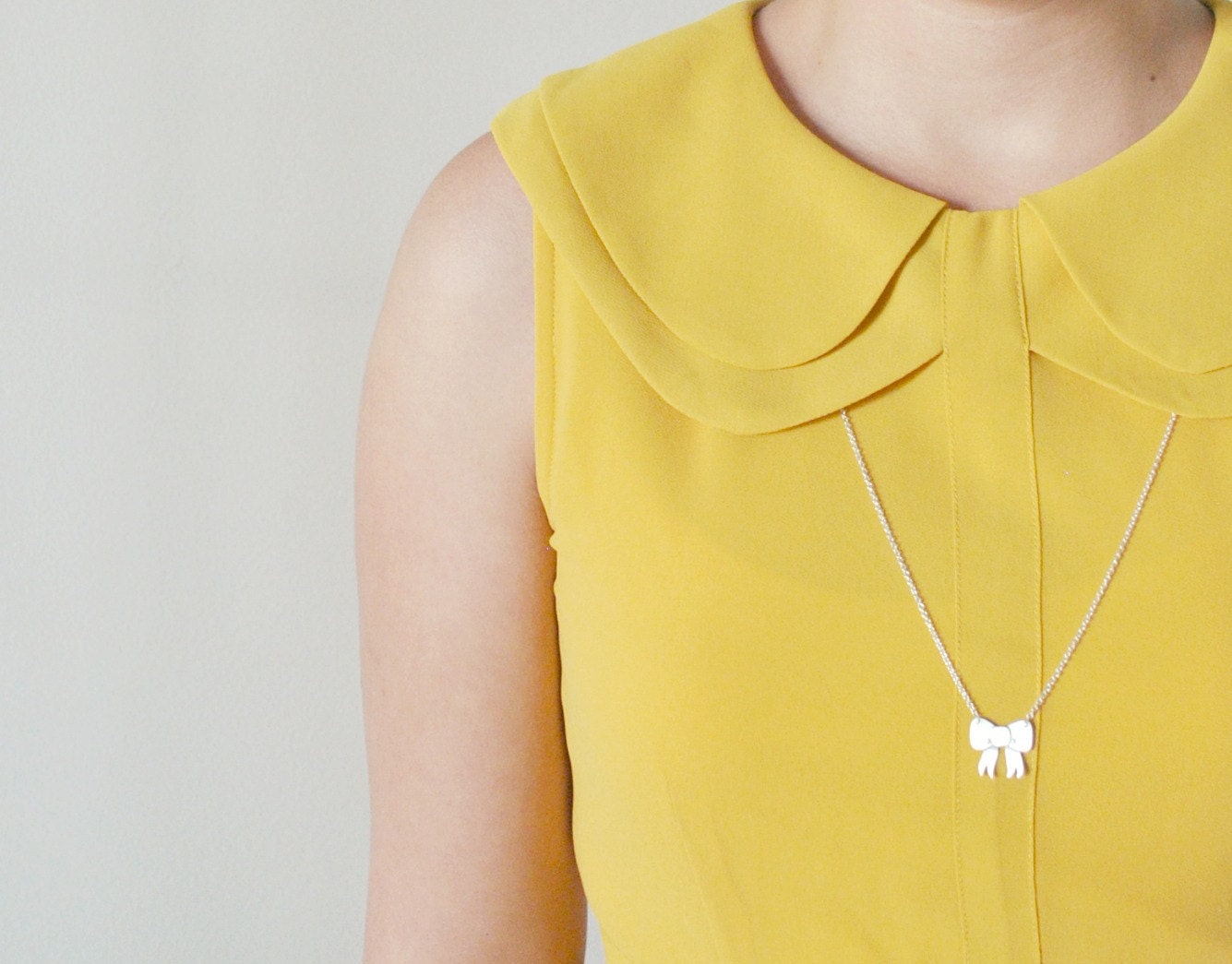 Bow Necklace in Sterling Silver Articulated Pendant