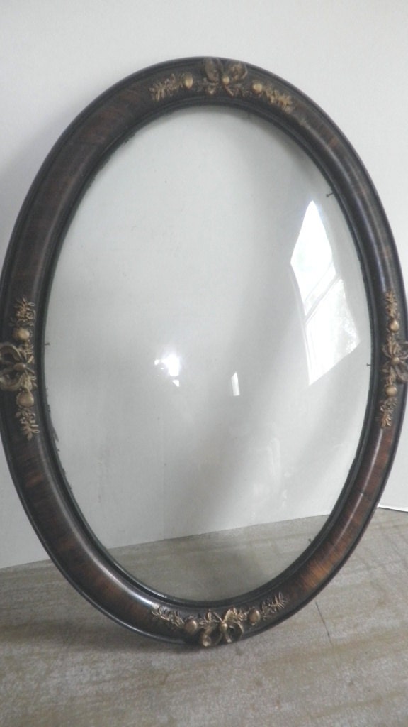 Victorian Oval Bubble Glass Picture Frame Circa 1900s by Pascalene