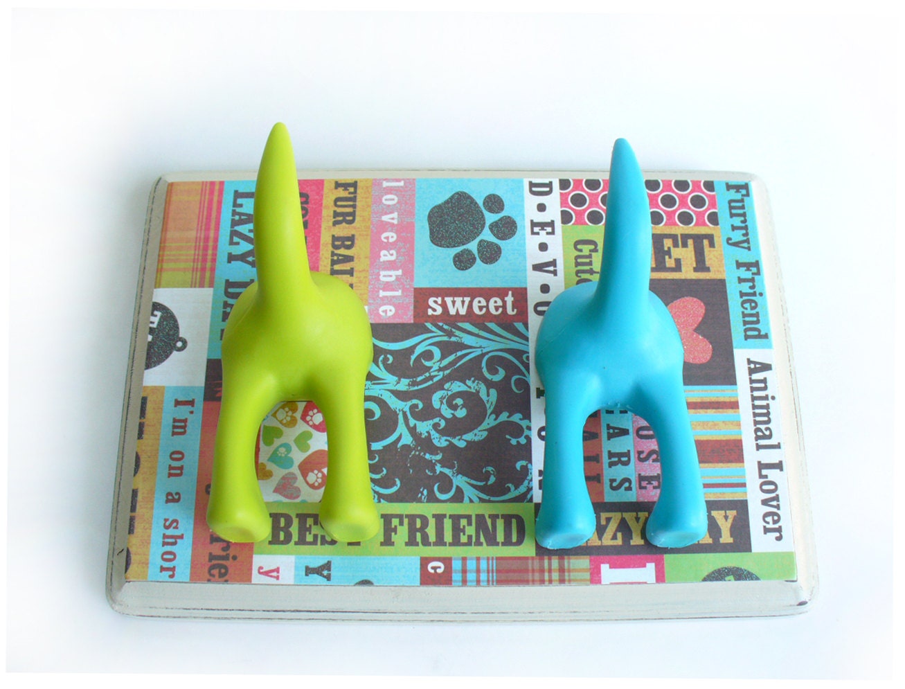 Dog Tail Leash Holder - Animal Lover  -  Personalize it with Optional Letter Tiles