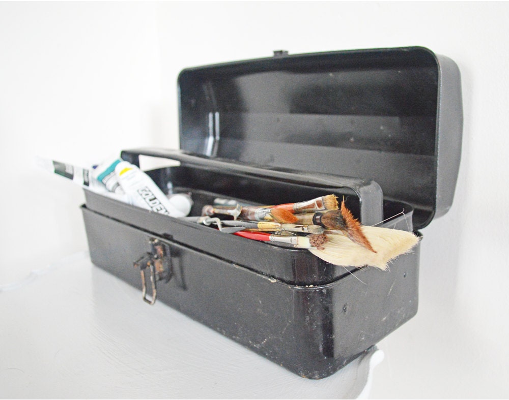 Large Black Vintage Metal Tool Box Rustic Industrial Storage Extra Removable Tray Art Craft Supply Box Rusty Chippy Patina Home Decor