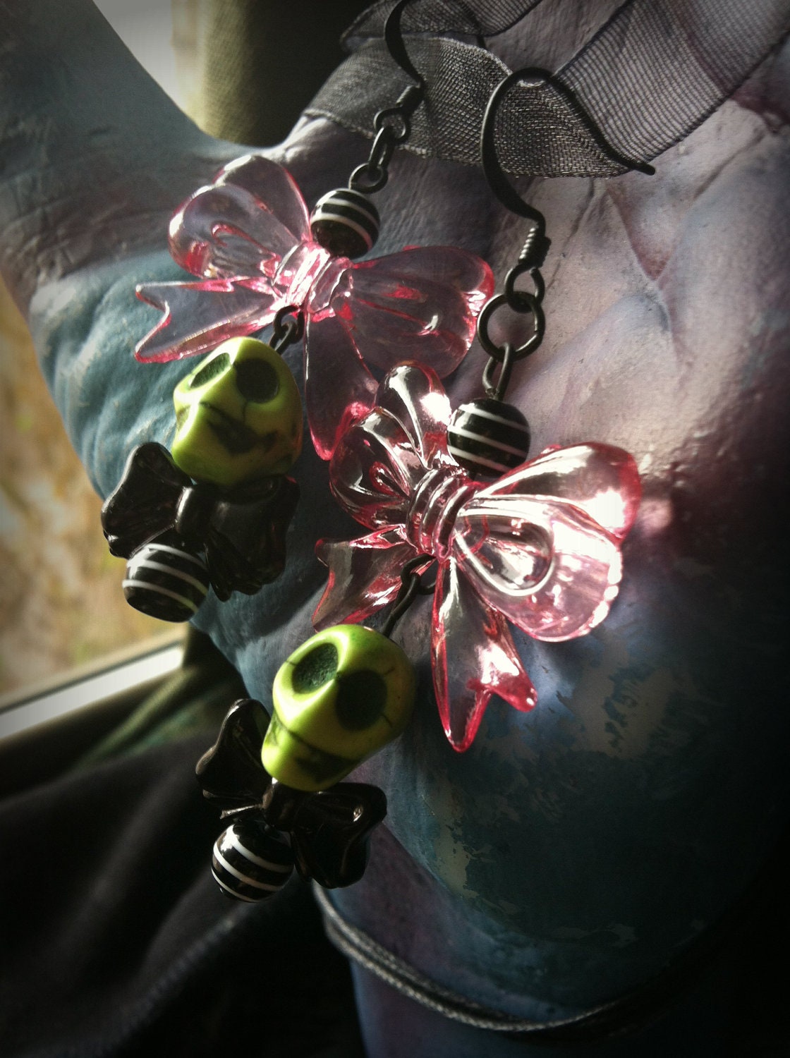 Bow and Skull earrings