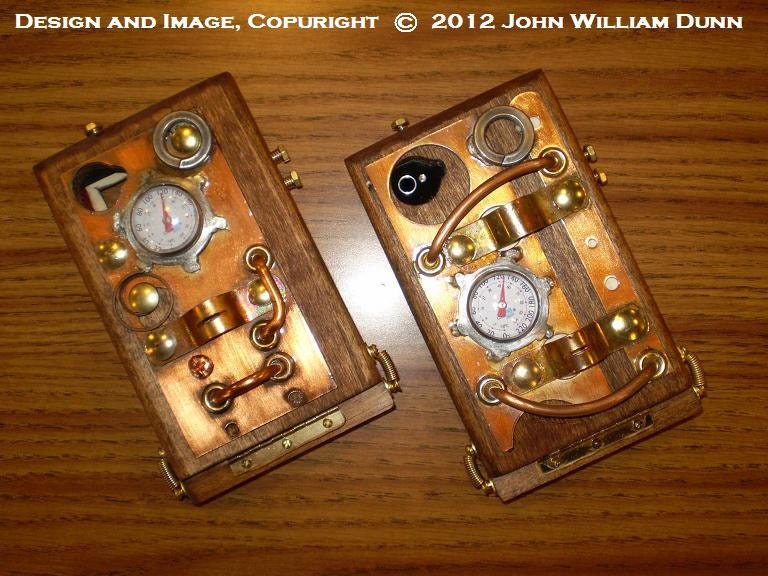 Steampunk Case for the Apple iPhone (R) 4 / 4s: The "iCog Dione" (tm) "Boilerplate Mk. II" Edition