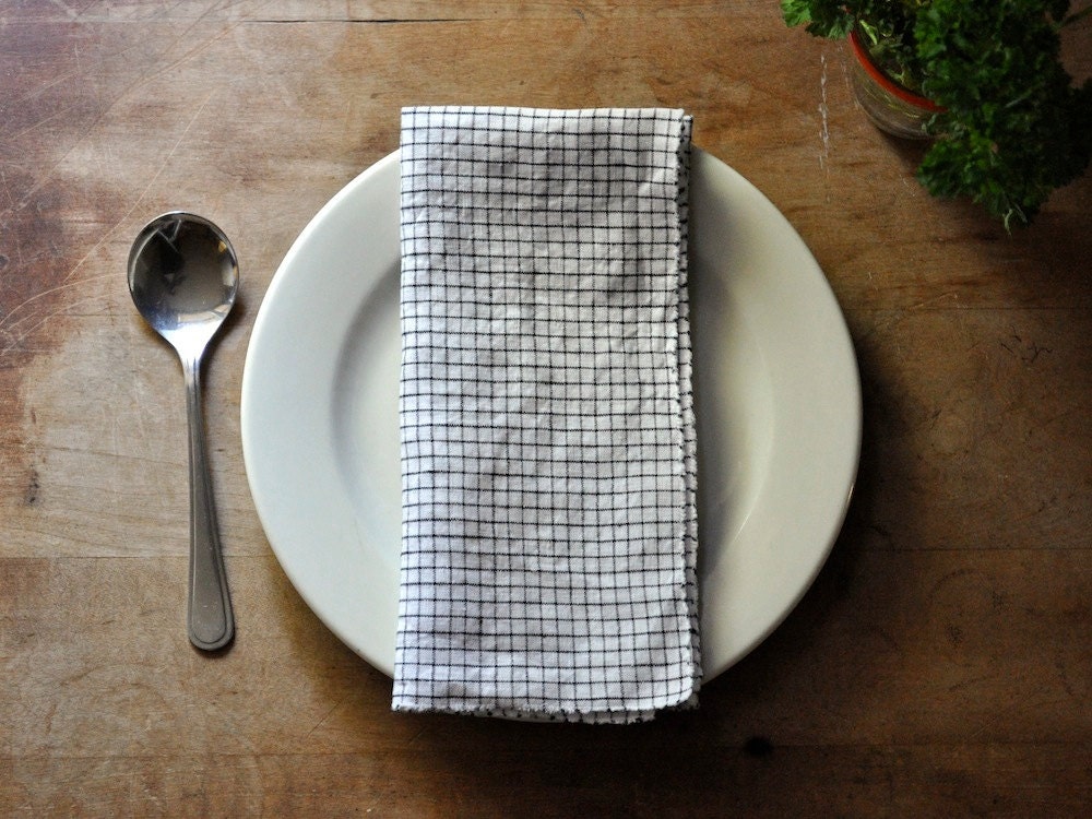 DINNER NAPKIN - linen black check