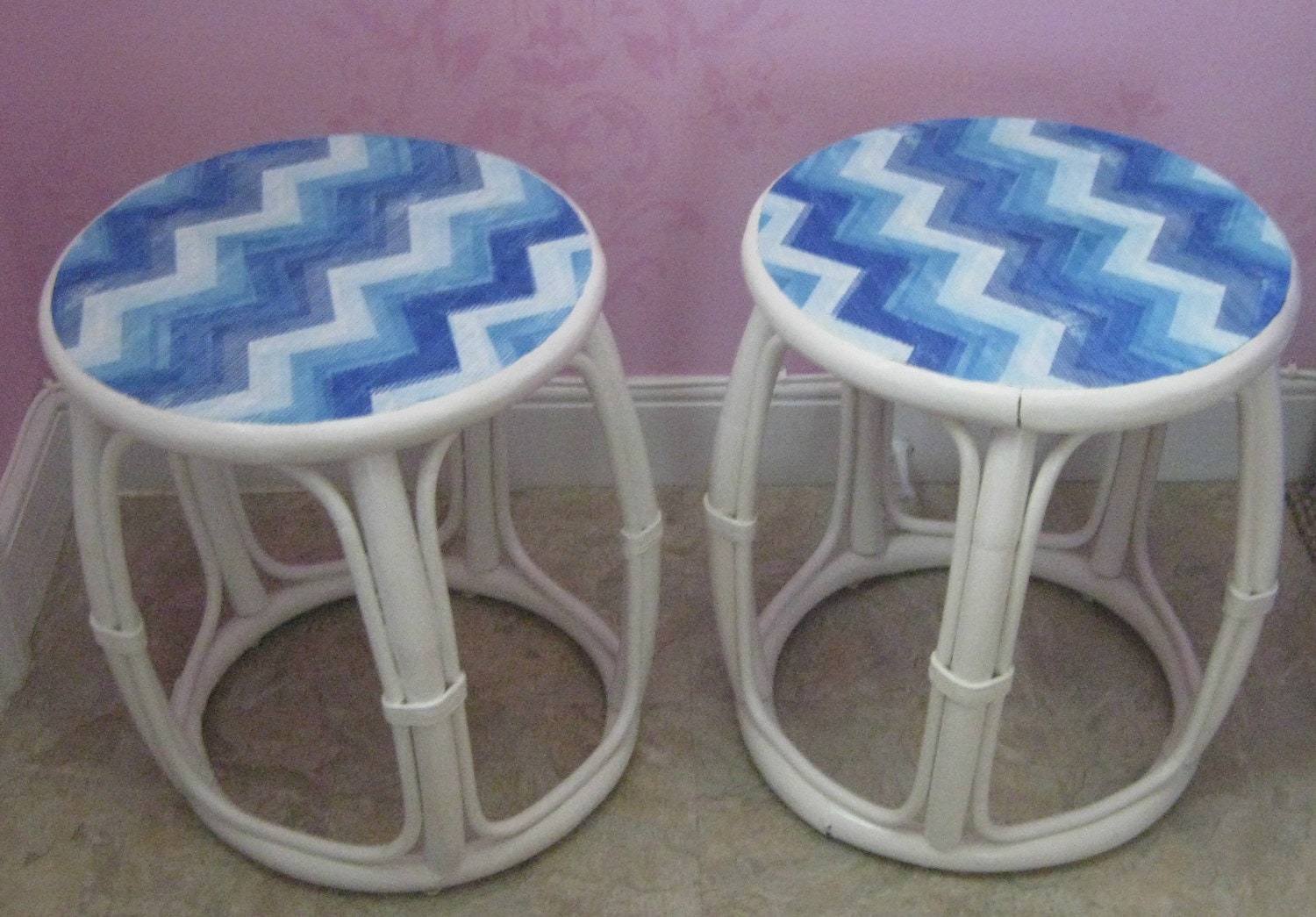 BOGO Chevron Bamboo table in white and blue