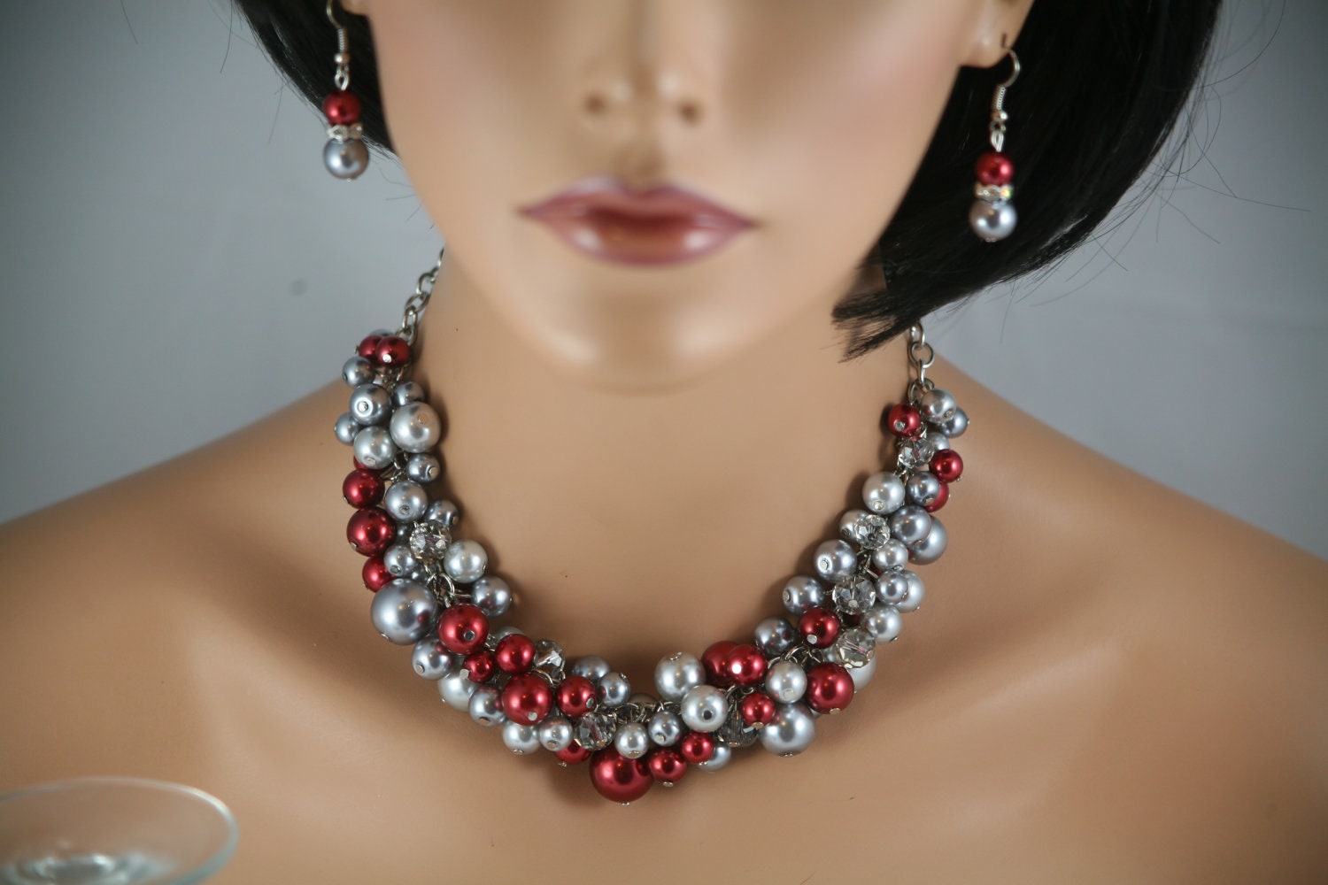 Bridesmaids necklace in red and gray pearls -wedding jewelry, bridesmaids necklace, statement necklace