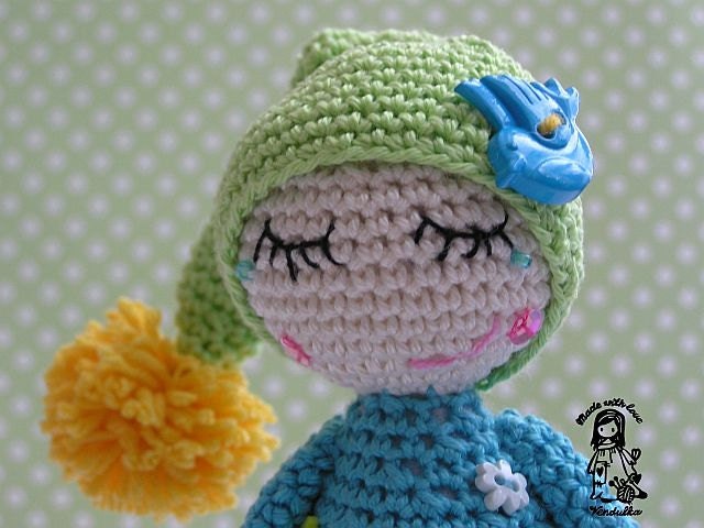 Crochet elf with dew drops on the lashes - pdf pattern