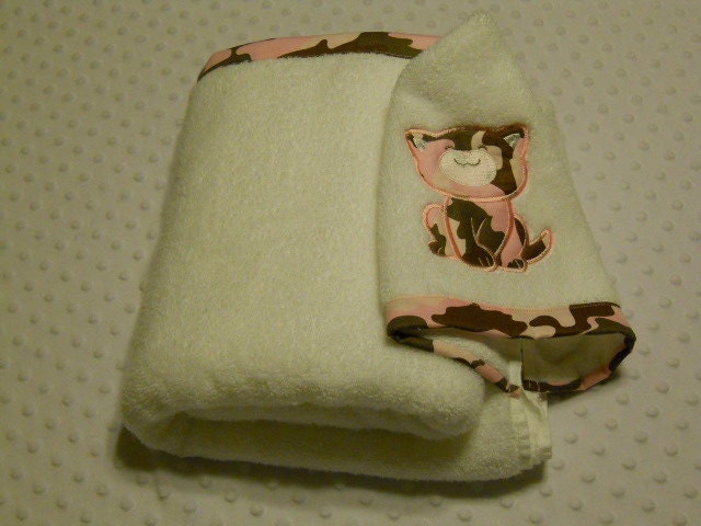 Camo Kitty SUPER SOFT Hooded Towel -- ready to ship -- ESASO Team