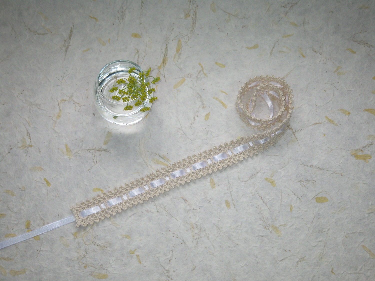 Crochet ribbon : Picot with white ribbon