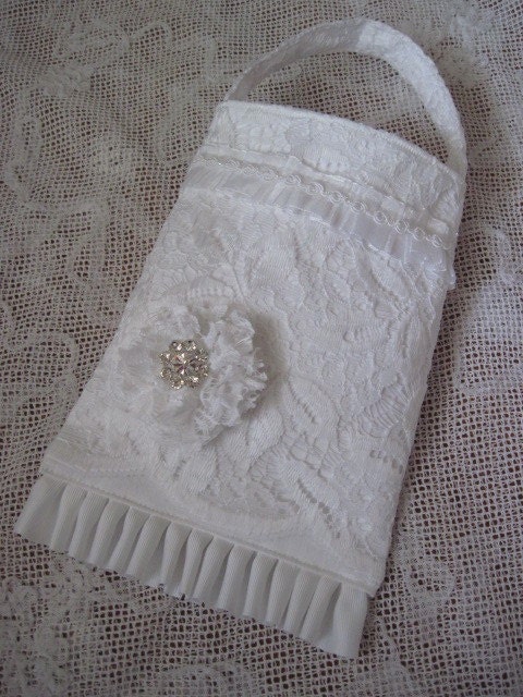 Romantic French Market Pouch, White Wedding Bag, IPhone Wedding Bohemian Purse, Flower Girl, Teen, Vintage, Clutches, Shabby Chic Bag