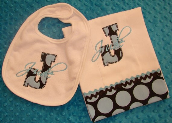 Personalized Appliqued Bib and Burp cloth set by Lolligrams