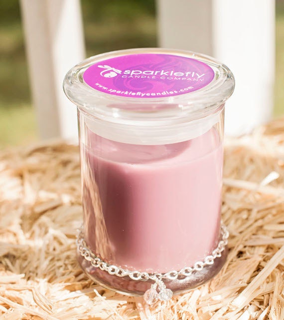 Items similar to Cranberry Cinnamon Spice Scented Candle Medium