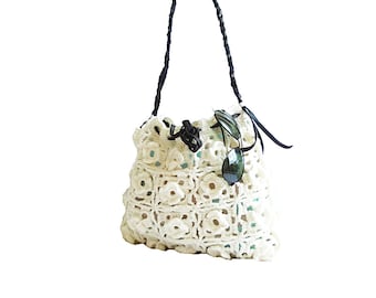SALE. White Crochet Bag- Black leather handle- Unique model- Floral pattern handbag- White tote bag- Autumn handbag