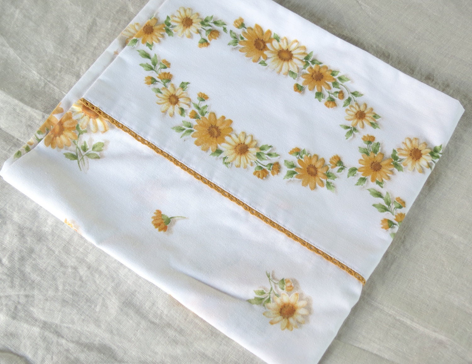 REDUCED Vintage Pillowcase - Yellow Daisy - 38" x 20" King Pillowcase