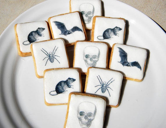 Halloween Black and White Wafer Papers: Skulls, Bats, Rats, Spiders - Edible Images