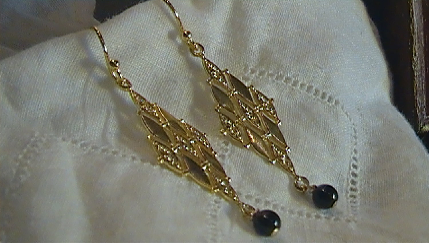 Onyx drop earrings