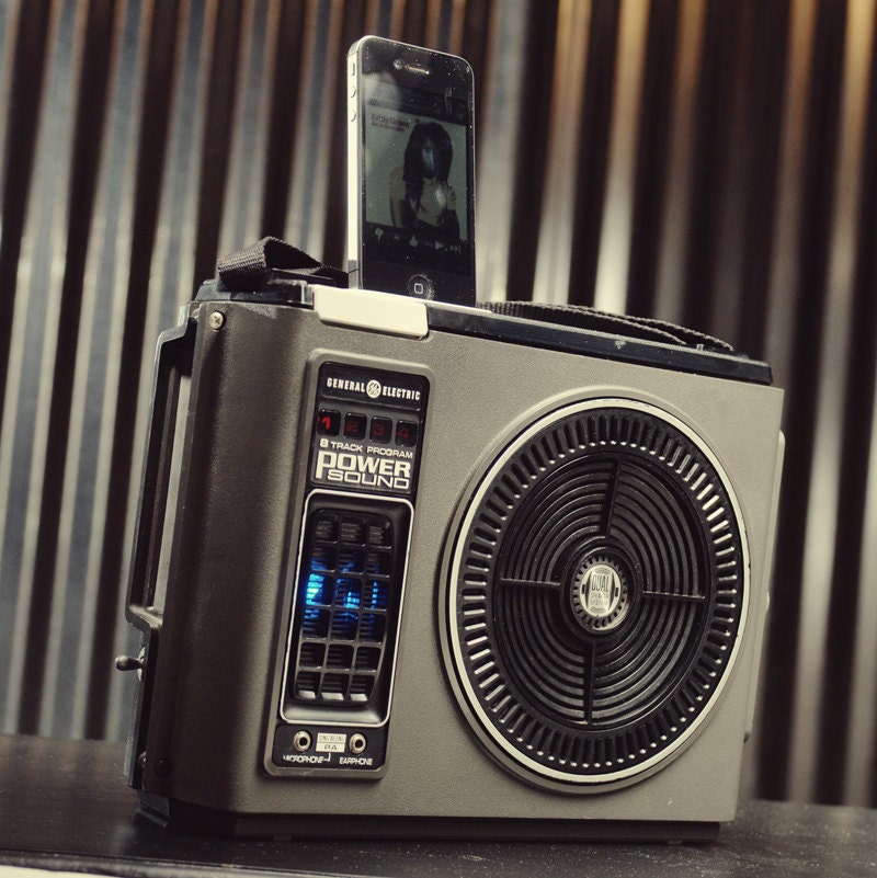 ipod iphone charging station with speakers from vintage 8 track player
