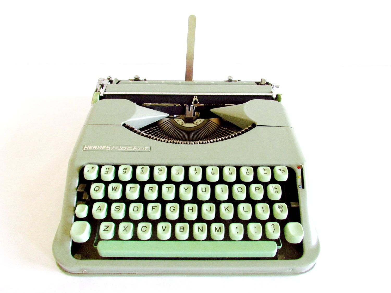 FREE SHIPPING - Vintage 1950's Hermes Rocket Mint Typewriter