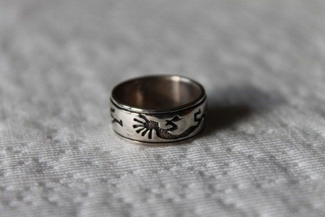 Sterling Silver size 6 Kokopelli ring (unisex)