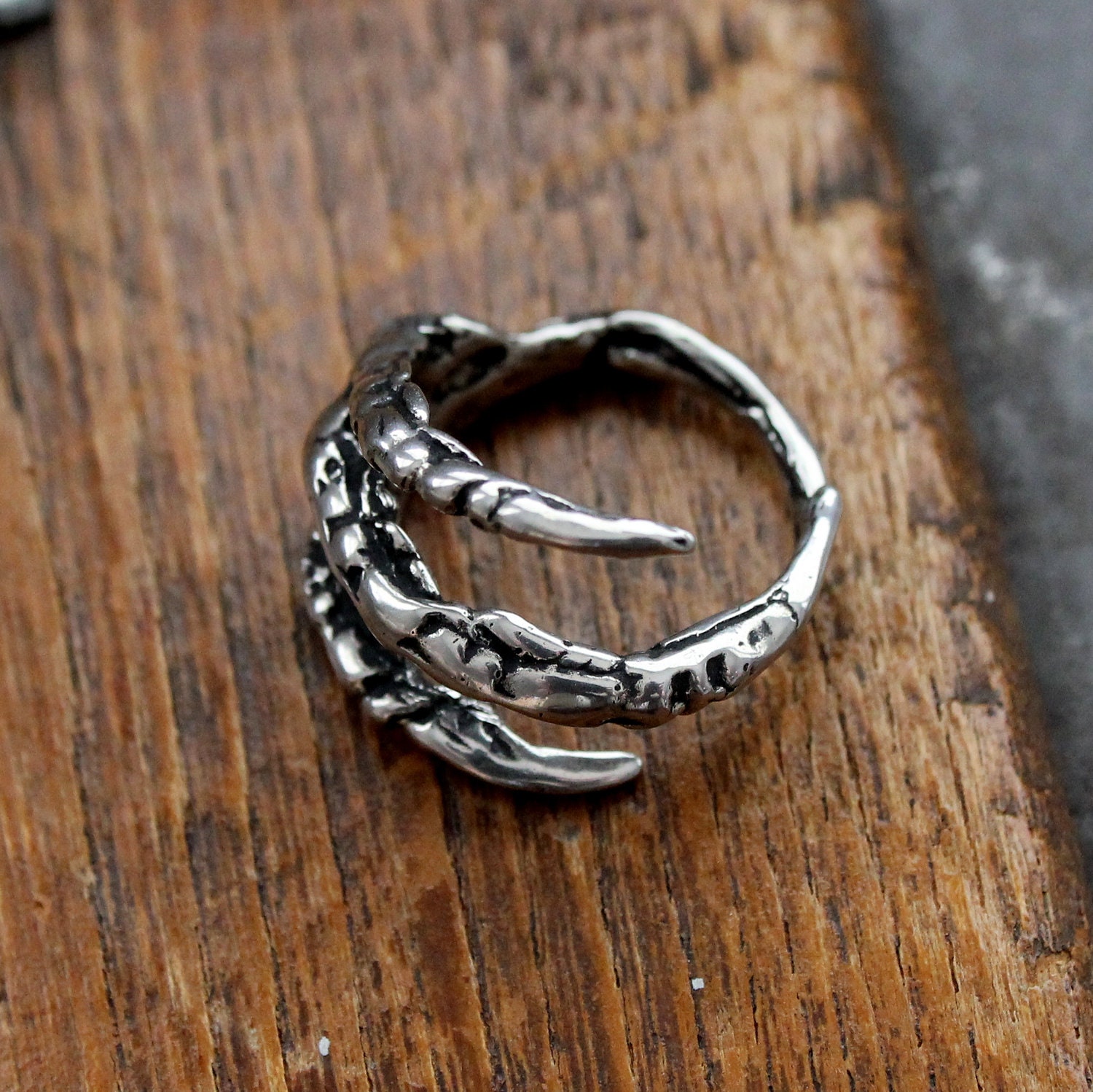 Raven Claw Ring in Solid White Bronze